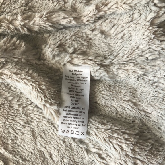 Crazy 8 faux fur size M jacket - Picture 5 of 6